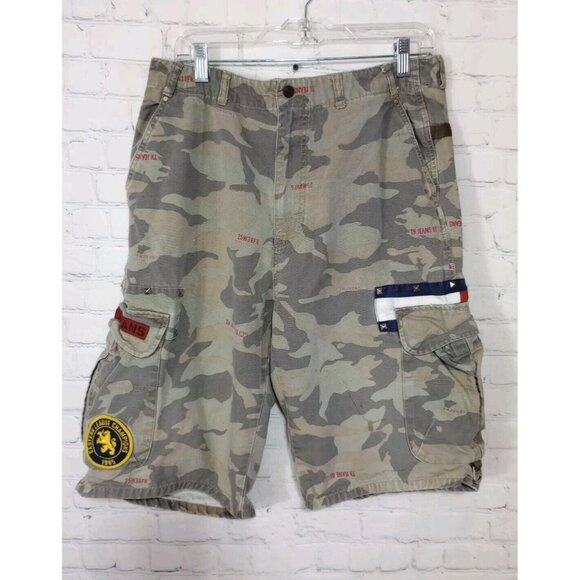 Vintage Tommy Hilfiger Camouflage Shorts w/ Patches Size 32 Unique (Stained) - Picture 1 of 13